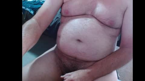 Snapshot of ozzieozzieoi chatting on April 2026 02:25:02 AM HairyolOz online show from April 2026 02:25:02 AM