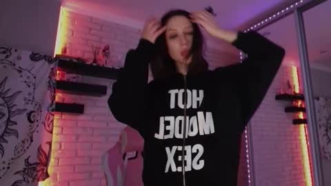 Alice online show from December 2024 08:10:02 PM