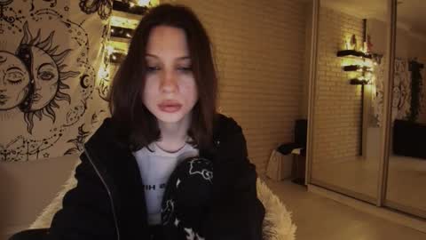 Alice online show from December 2024 11:13:02 PM