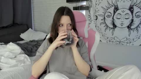 Alice online show from March 2025 12:10:02 AM