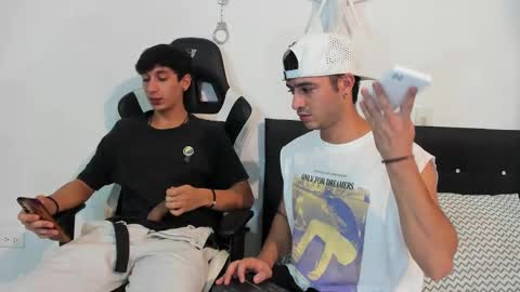 Snapshot of p_jhon chatting on January 2025 09:14:02 PM P online show from January 2025 09:14:02 PM