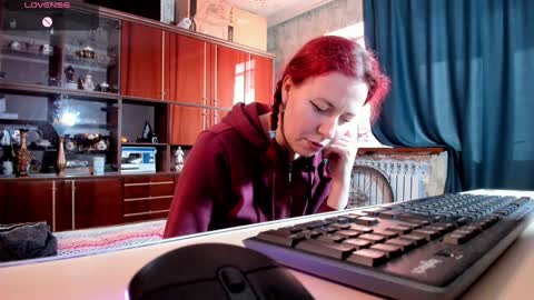 Ella online show from February 2025 12:17:02 PM