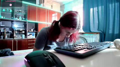 Ella online show from March 2025 01:14:02 PM