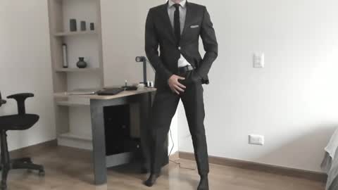 pablo rincon95 online show from December 2024 06:28:01 PM