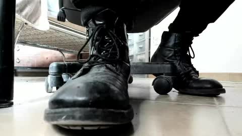 Pablo Meness online show from April 2026 12:52:02 PM