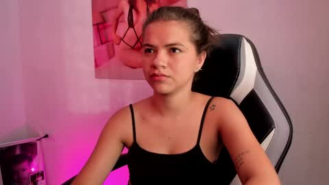 Paige online show from April 2026 10:22:01 PM