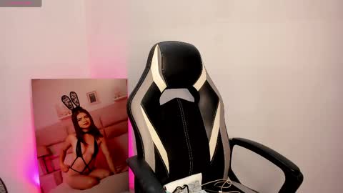 Snapshot of paigejayden chatting on May 2026 03:12:01 AM Paige online show from May 2026 03:12:01 AM
