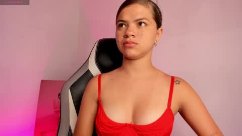Snapshot of paigejayden chatting on June 2026 05:42:01 AM Paige online show from June 2026 05:42:01 AM