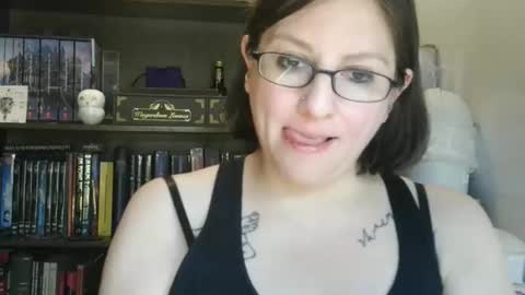 pajamasmilf online show from April 2026 04:10:02 AM