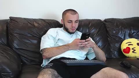 Paul online show from September 2025 05:03:02 PM