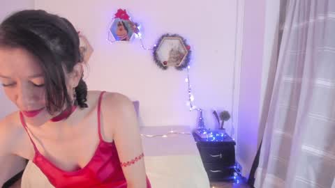 Snapshot of paloma_victory chatting on December 2024 08:02:01 PM Paloma online show from December 2024 08:02:01 PM