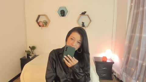 Paloma  online show from October 2025 08:31:01 PM