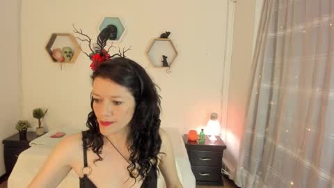 Paloma  online show from October 2025 08:09:02 PM