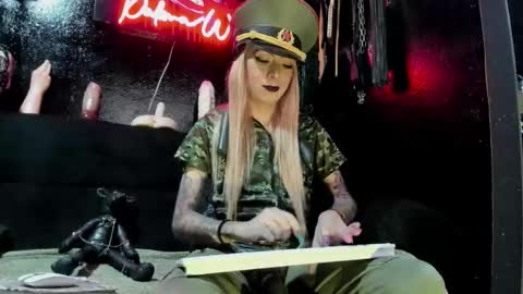 Snapshot of palomawells chatting on October 2025 09:22:01 PM Paloma online show from October 2025 09:22:01 PM