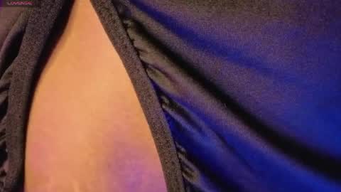 Snapshot of pameela_brown1 chatting on April 2026 06:52:01 PM Pamela online show from April 2026 06:52:01 PM