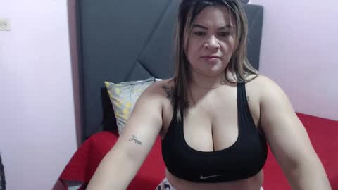 Snapshot of pamela_echeverria chatting on October 2025 10:22:02 AM pamela_echeverria online show from October 2025 10:22:02 AM