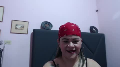 Snapshot of pamela_echeverria chatting on October 2025 10:45:01 AM pamela_echeverria online show from October 2025 10:45:01 AM