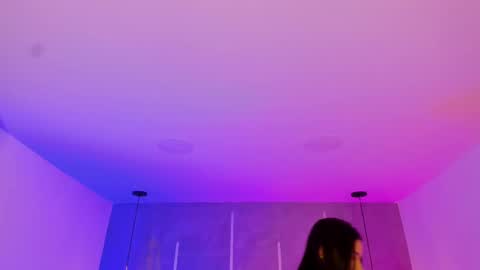 Manuela online show from September 2025 12:07:01 PM