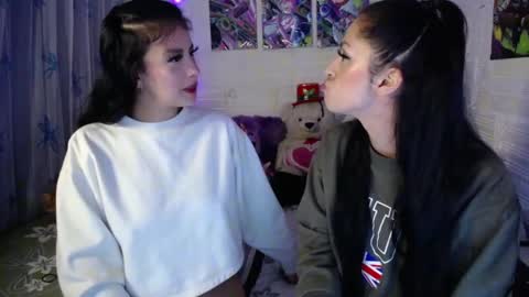 Snapshot of pamelaa_reyess chatting on November 2025 08:22:02 AM Pamela Reyess online show from November 2025 08:22:02 AM