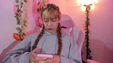 pamelajhonsom online show from June 2026 05:54:02 AM