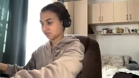 Snapshot of pamulahallquist chatting on June 2026 02:34:01 PM Lia online show from June 2026 02:34:01 PM
