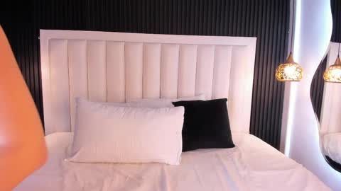 Pandoramiller online show from April 2026 05:17:02 PM