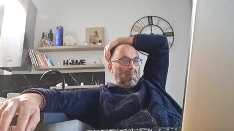 pansak1973 online show from December 2024 10:02:02 AM