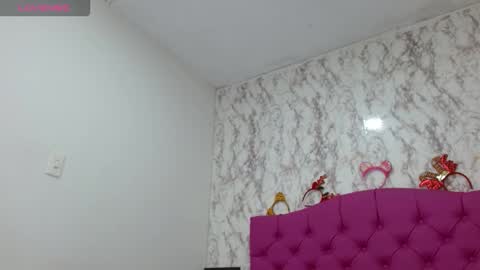 Snapshot of pantera_white chatting on April 2026 08:02:01 PM pantera_white online show from April 2026 08:02:01 PM