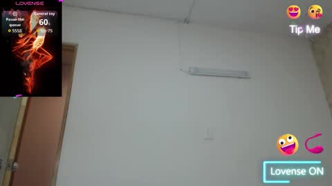 Snapshot of pantera_white chatting on May 2026 05:07:01 PM pantera_white online show from May 2026 05:07:01 PM