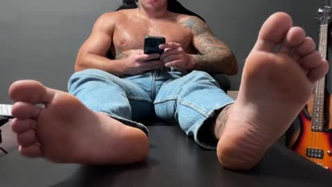 Oleg online show from April 2026 12:08:02 PM