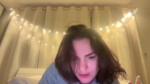 Kristina Kriss online show from September 2025 12:05:01 AM