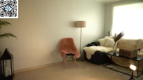 Snapshot of pantykrist chatting on May 2026 10:44:01 AM Kristina Kriss online show from May 2026 10:44:01 AM