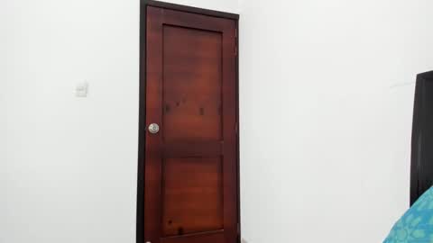 paoguerrax354 online show from February 2025 04:15:01 PM