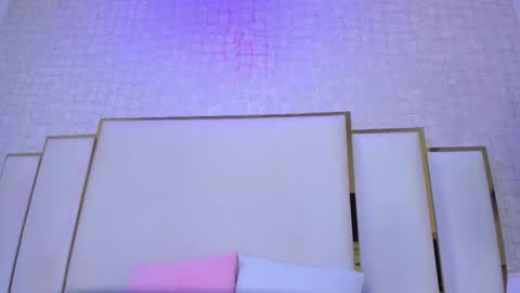 Paola  online show from March 2026 12:44:01 PM