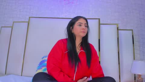 Paola  online show from April 2026 12:28:01 PM