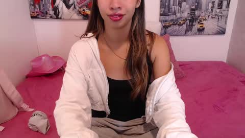 Snapshot of paolabotero chatting on May 2026 11:18:02 AM Paola online show from May 2026 11:18:02 AM