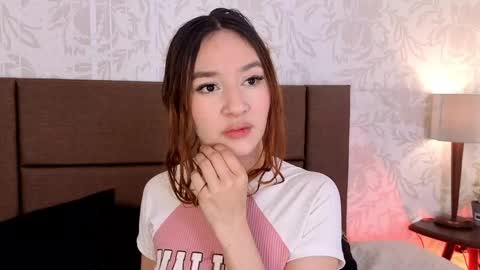 paolagh_ online show from April 2026 03:24:02 AM