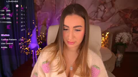 Lia online show from December 2024 03:52:01 PM