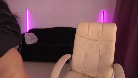 Lia online show from March 2025 03:24:01 PM