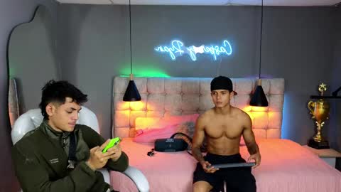 Snapshot of paradise_boy_s chatting on December 2024 12:30:01 AM Ryan And Casper online show from December 2024 12:30:01 AM