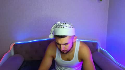 Snapshot of paradisepleasure_ chatting on December 2024 01:58:02 AM Allie  Alex Thumbs up if you like us online show from December 2024 01:58:02 AM