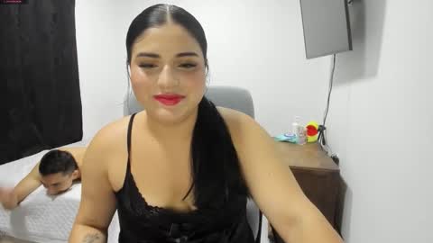 pareja_curiosa19 online show from February 2026 01:23:02 AM