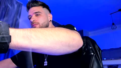 Paris online show from December 2024 05:33:02 PM