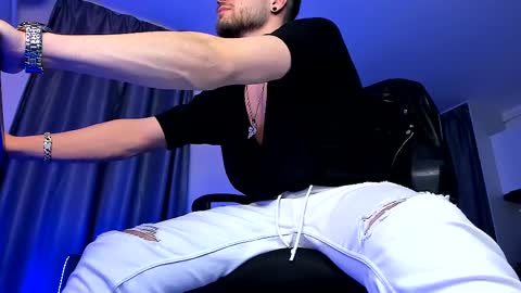 Paris online show from February 2025 10:50:01 PM