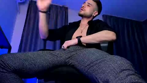 Paris online show from February 2025 09:59:01 PM