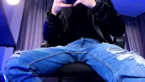 Paris online show from March 2026 05:54:02 AM