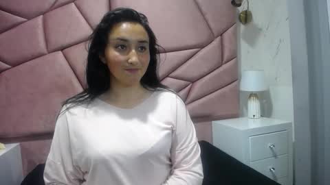 kitty online show from November 2025 07:46:02 PM