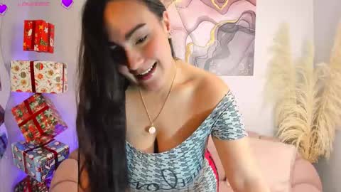 Paris  online show from December 2025 12:26:02 AM