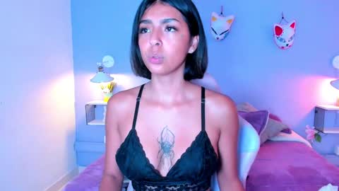 Paris online show from December 2024 03:03:02 PM