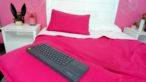 parker_mia02 online show from January 2026 03:04:02 PM